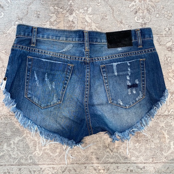 Denim shorts destroyed edge size 25 - Picture 2 of 2